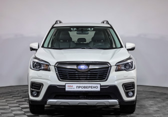 Подержанный автомобиль Subaru Forester Suv 2018 года (2 фото)