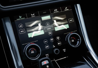 Подержанный автомобиль Land Rover Range Rover Sport 2020 года (22 фото)