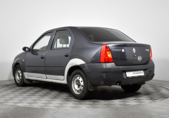 Подержанный автомобиль Renault Logan Sedan 2007 года (7 фото)