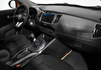 Подержанный автомобиль Kia Sportage 2014 года (12 фото)