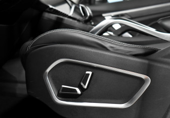 Подержанный автомобиль Geely Atlas Pro 2022 года (11 фото)