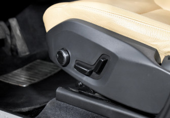 Подержанный автомобиль Volvo XC60 2019 года (10 фото)