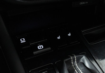 Подержанный автомобиль Lexus RX 2021 года (19 фото)