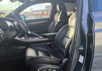 Подержанный автомобиль Geely Tugella 2023 года (10 фото)