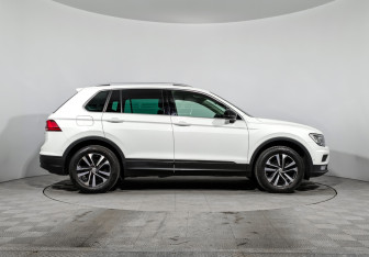 Подержанный автомобиль Volkswagen Tiguan 2019 года (4 фото)