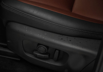 Подержанный автомобиль Land Rover Range Rover Evoque 2024 года (28 фото)