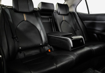 Подержанный автомобиль Toyota Camry Sedan 2018 года (28 фото)