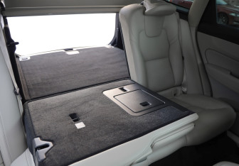 Подержанный автомобиль Volvo XC60 2021 года (27 фото)