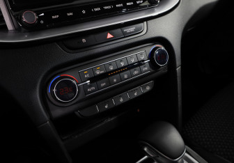 Подержанный автомобиль Kia Ceed Hatchback 2021 года (21 фото)