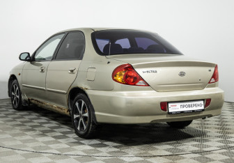 Подержанный автомобиль Kia Spectra Sedan 2007 года (7 фото)