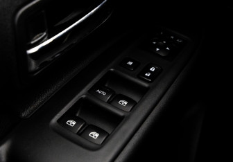 Подержанный автомобиль Mitsubishi Outlander 2018 года (17 фото)