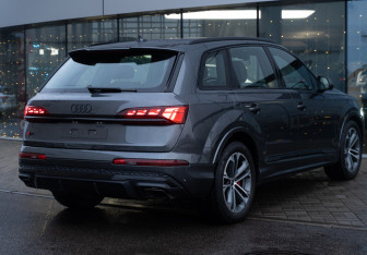 Новый Audi Q7 2024 (12 фото)