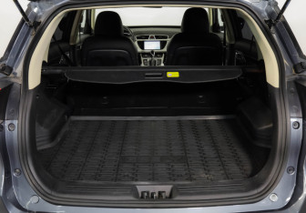 Подержанный автомобиль Geely Atlas 2021 года (33 фото)