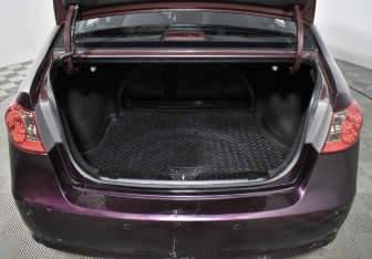 Подержанный автомобиль Hyundai Elantra Sedan 2011 года (19 фото)