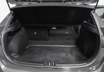Подержанный автомобиль Kia Ceed Hatchback 2018 года (23 фото)