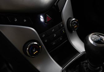 Подержанный автомобиль Chevrolet Cruze Sedan 2010 года (14 фото)