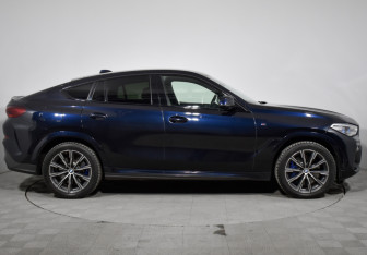 Подержанный автомобиль BMW X6 2019 года (4 фото)