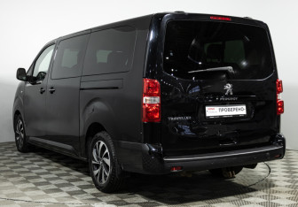 Подержанный автомобиль Peugeot Traveller 2019 года (7 фото)