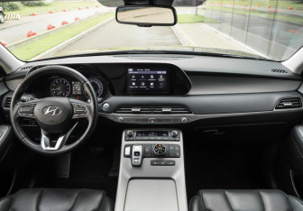 Подержанный автомобиль Hyundai Palisade 2021 года (14 фото)