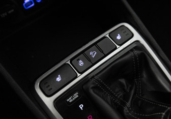 Подержанный автомобиль Hyundai Creta 2017 года (16 фото)