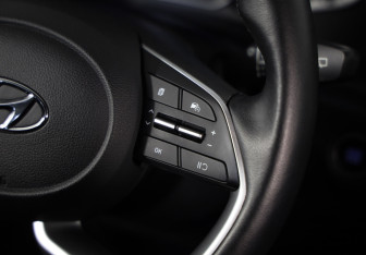 Подержанный автомобиль Hyundai Creta 2021 года (11 фото)