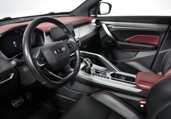 Подержанный автомобиль Geely Coolray 2021 года (9 фото)