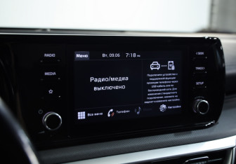 Подержанный автомобиль Kia K5 2020 года (13 фото)