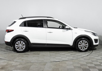 Подержанный автомобиль Kia Rio Hatchback 2018 года (4 фото)