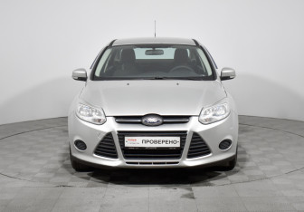 Подержанный автомобиль Ford Focus Sedan 2011 года (2 фото)