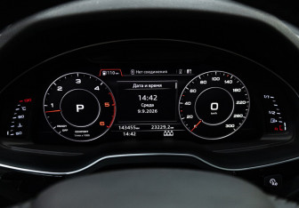 Подержанный автомобиль Audi Q7 2018 года (27 фото)