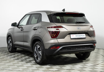 Подержанный автомобиль Hyundai Creta 2021 года (7 фото)