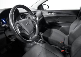 Подержанный автомобиль Hyundai Solaris Sedan 2018 года (9 фото)