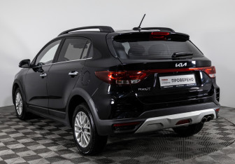 Подержанный автомобиль Kia Rio Hatchback 2021 года (7 фото)