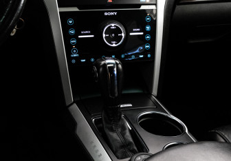 Подержанный автомобиль Ford Explorer 2012 года (13 фото)