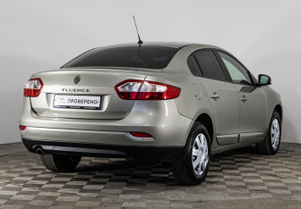 Подержанный автомобиль Renault Fluence 2014 года (5 фото)