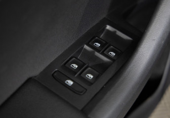 Подержанный автомобиль Skoda Octavia Liftback 2016 года (19 фото)