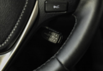 Подержанный автомобиль Toyota RAV4 2015 года (12 фото)