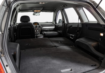 Подержанный автомобиль Opel Antara 2008 года (21 фото)