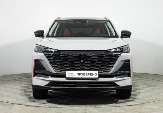 Подержанный автомобиль Changan UNI-S 2024 года (2 фото)