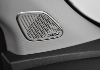 Подержанный автомобиль Omoda C5 2022 года (22 фото)