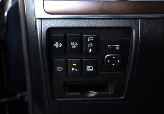 Подержанный автомобиль Toyota Land Cruiser Suv 2019 года (29 фото)