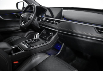 Подержанный автомобиль Chery Tiggo 8 2023 года (14 фото)