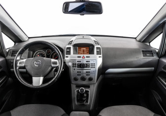 Подержанный автомобиль Opel Zafira Compactvan 2013 года (10 фото)