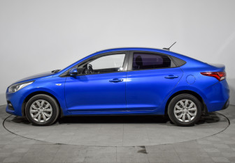 Подержанный автомобиль Hyundai Solaris Sedan 2017 года (8 фото)