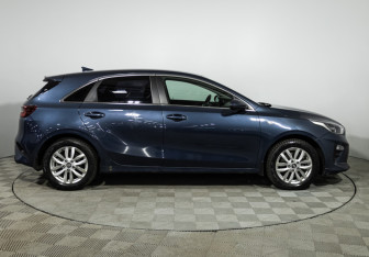 Подержанный автомобиль Kia Ceed Hatchback 2019 года (4 фото)