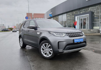 Подержанный автомобиль Land Rover Discovery 2017 года (3 фото)