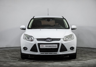 Подержанный автомобиль Ford Focus Hatchback 2013 года (2 фото)