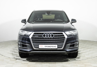 Подержанный автомобиль Audi Q7 2016 года (2 фото)