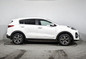 Подержанный автомобиль Kia Sportage 2018 года (4 фото)