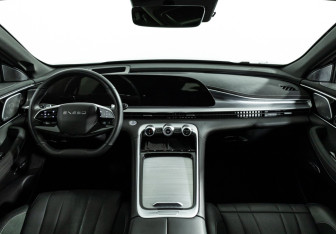 Подержанный автомобиль Exeed TXL 2024 года (12 фото)